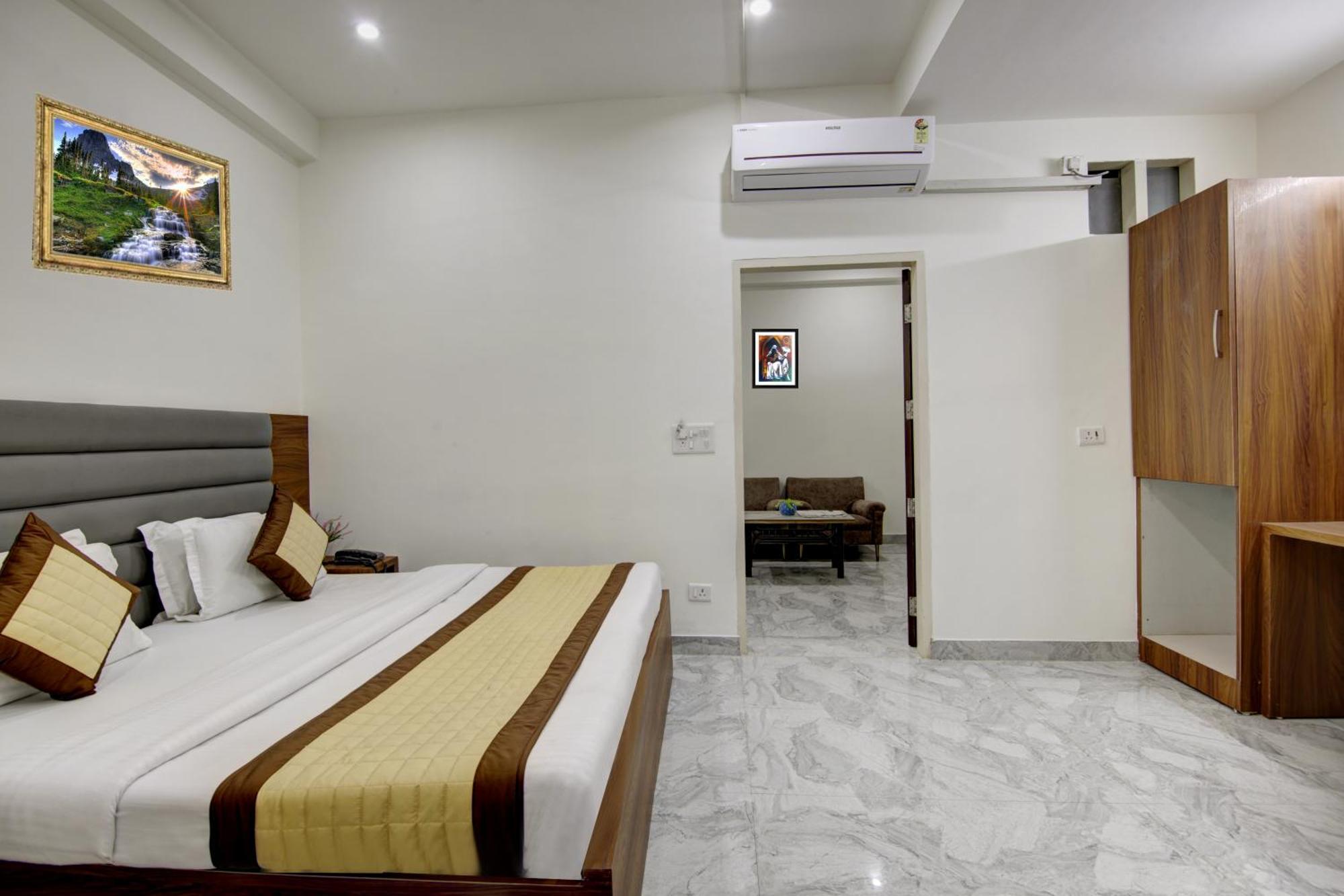 Hotel S B Inn - Near New Delhi Railway Station Paharganj Екстер'єр фото